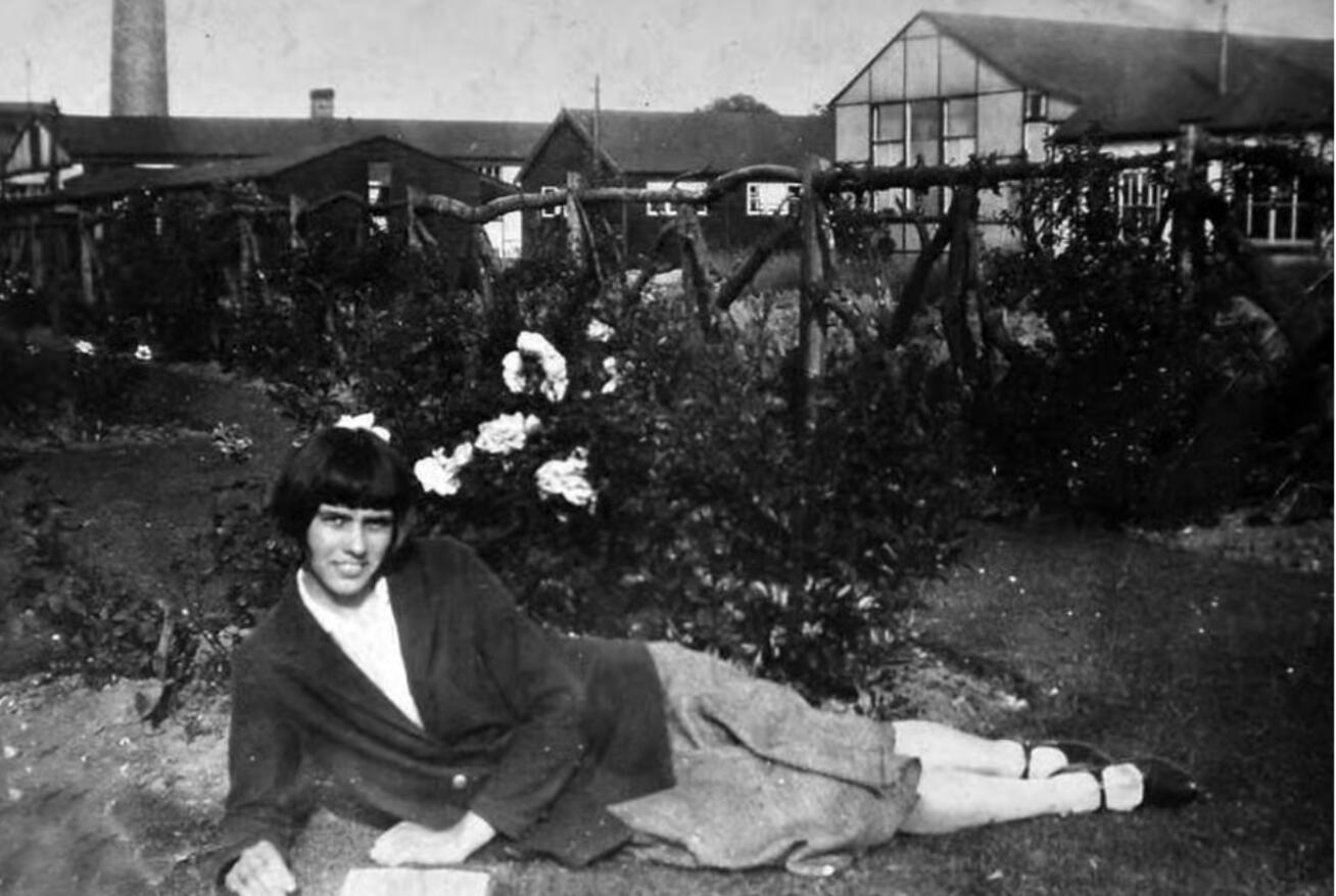 Black and white photo of Emily Kathleen Renshaw
